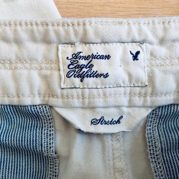 American Eagle Khaki Shorts - Picture 4 of 5